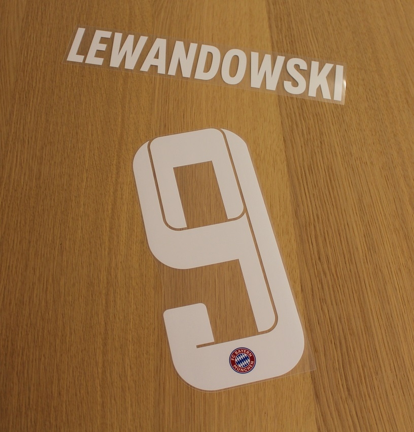 FC Bayern Hjemmeprint 2021-22 Lewandowski 9 Voksen